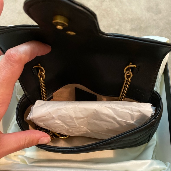 GG Marmont matelassé leather super mini bag - Picture 5 of 11